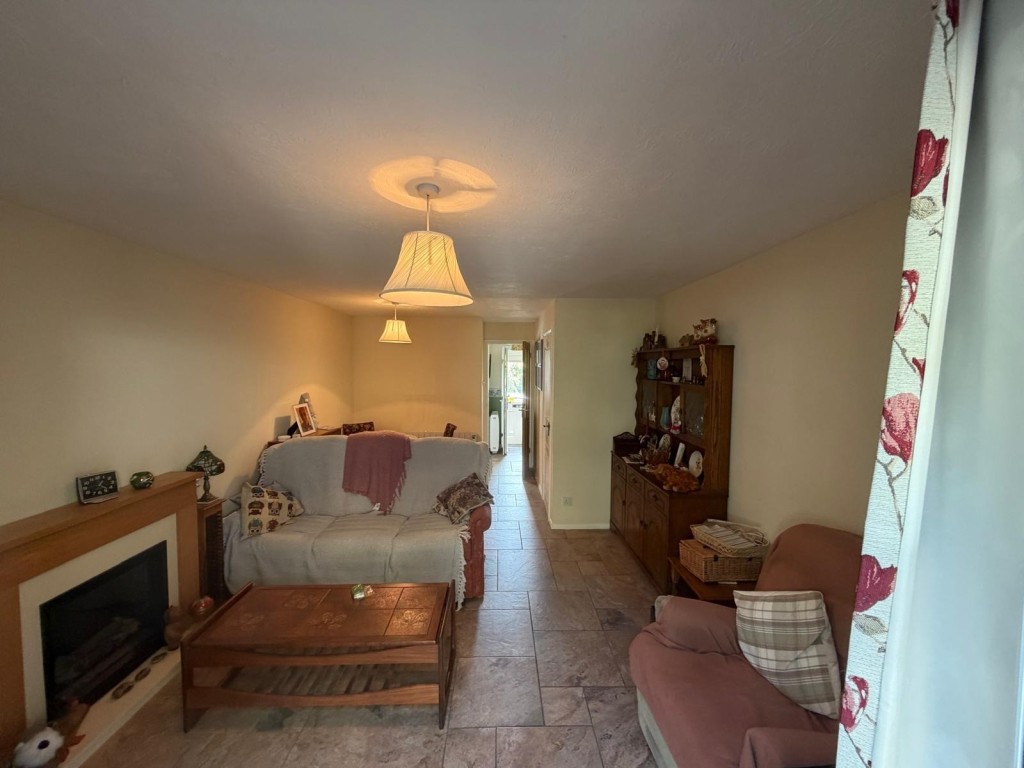 Lot: 131 - TWO-BEDROOM HOUSE FOR INVESTMENT OR OCCUPATION - Additional photo of living and dining room